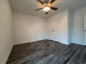 325 Brook Ct in Decatur, AR - Building Photo - Building Photo