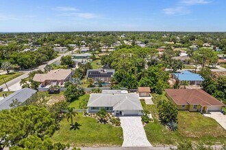 1024 Horizon Rd in Venice, FL - Building Photo - Building Photo