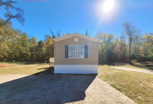 92 Deerwood Park in Centralia, IL - Building Photo - Building Photo