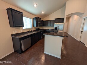 5810 Durrill St in Santa Teresa, NM - Building Photo - Building Photo