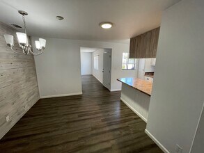 1816 Marshallfield Ln, Unit C in Redondo Beach, CA - Foto de edificio - Building Photo