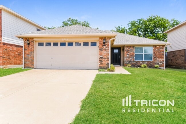 property at 8504 Hawkview Dr