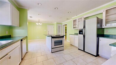 1005 Seminole Trail in Waycross, GA - Building Photo - Building Photo