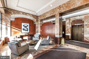 4801 Fairmont Ave in Bethesda, MD - Building Photo