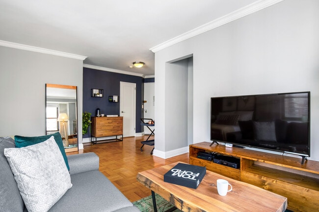 141 E 33rd St in New York, NY - Foto de edificio - Building Photo