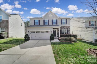 6710 Carradale Way in Charlotte, NC - Building Photo
