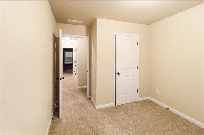 193 Camellia Ct in Jackson, GA - Building Photo - Building Photo