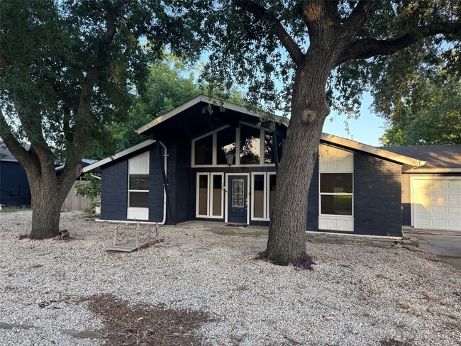 property at 124 Bluff Dr