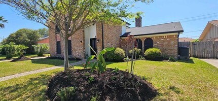 47 W Dansby Dr in Galveston, TX - Building Photo - Building Photo