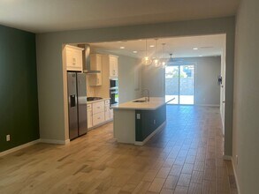 17295 W Valentine St in Surprise, AZ - Foto de edificio - Building Photo