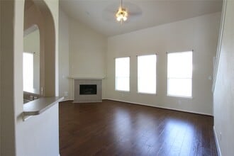 4018 E Teal Estates Cir in Fresno, TX - Building Photo - Building Photo