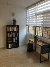 729 S Hobart Blvd in Los Angeles, CA - Building Photo - Building Photo
