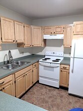 3229 7th Ave, Unit 2 Second Floor Apartment in Troy, NY - Foto de edificio - Building Photo