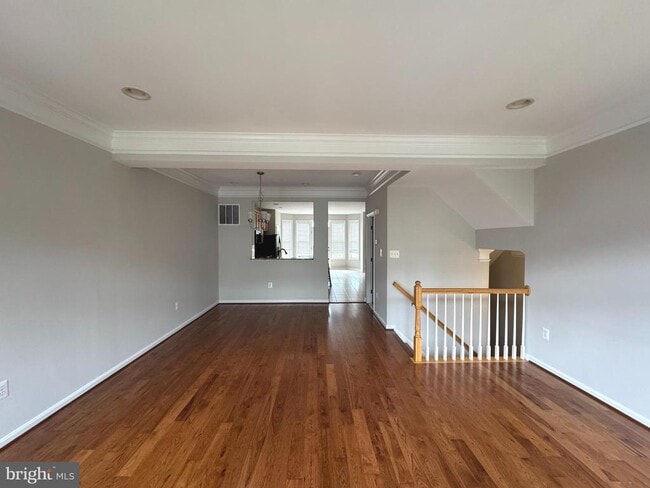 24721 Clock Tower Square in Stone Ridge, VA - Building Photo - Building Photo