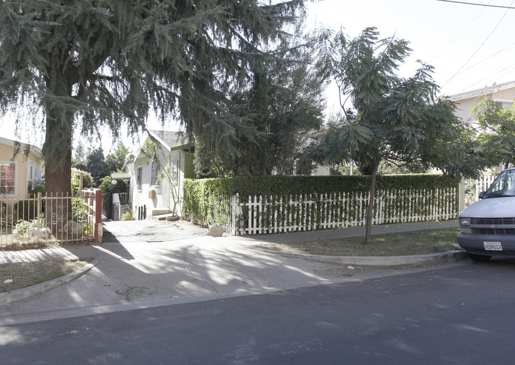 4312-4314 1/2 Willow Brook Ave in Los Angeles, CA - Building Photo