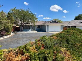 1372 Laser Ct in Sparks, NV - Building Photo