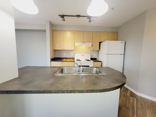 622 McAllister Loop SW in Edmonton, AB - Building Photo - Building Photo