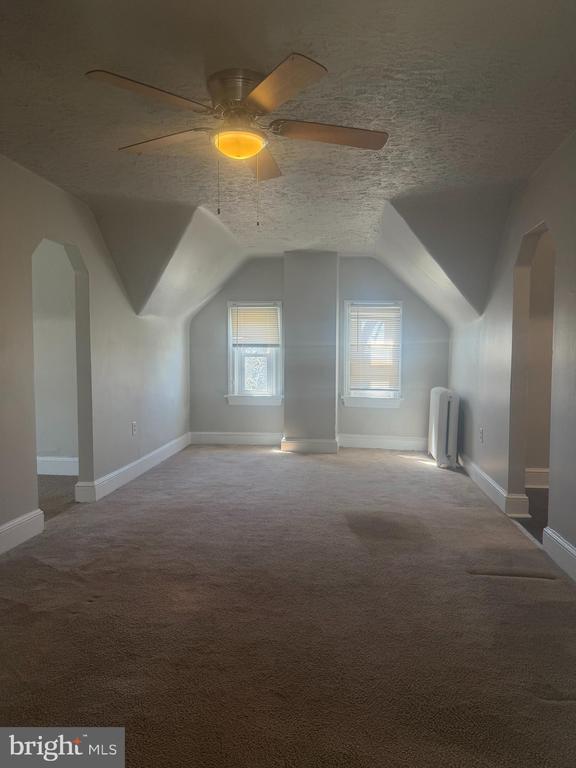 48 N Sproul Rd in Broomall, PA - Building Photo - Building Photo