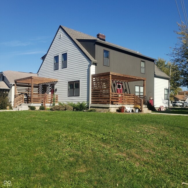 property at 1205 N Grant Ave