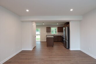 1164 Canterbury Ridge Rd in Richmond, VA - Foto de edificio - Building Photo