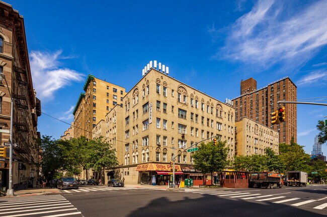201 W 92nd St in New York, NY - Building Photo - Building Photo