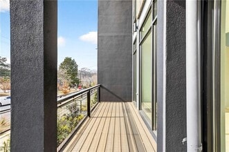 816 Berne St SE in Atlanta, GA - Building Photo - Building Photo