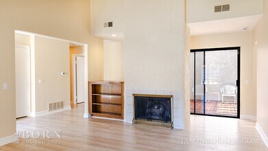 619 Indian Wells Ln in Thousand Oaks, CA - Building Photo - Building Photo