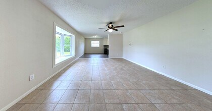 31211 Stoney Brook Dr in Brooksville, FL - Building Photo - Building Photo