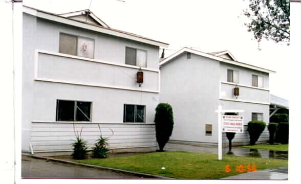 6216-6218 Riverside Ave in Bell, CA - Building Photo - Building Photo