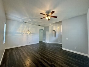 11056 Dawnview Ln in Orlando, FL - Building Photo - Building Photo
