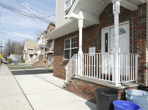 209 Catherine St in Elizabeth, NJ - Building Photo - Building Photo