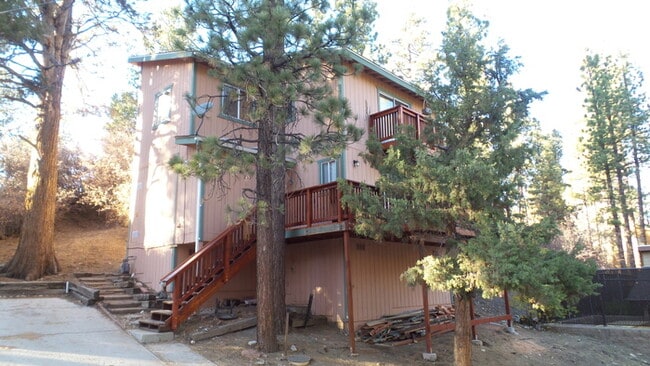 property at 233 E Starr Dr