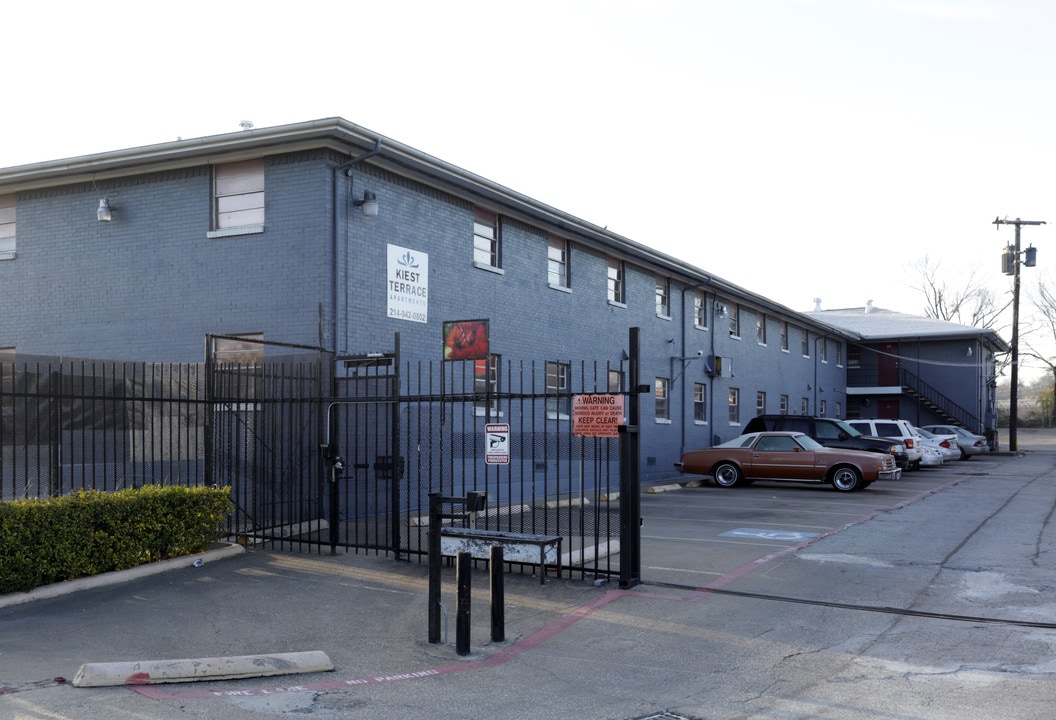Kiest Terrace Apartments in Dallas, TX - Building Photo