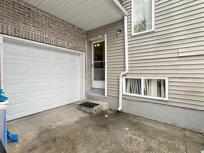 49 Latourette Ln in Staten Island, NY - Building Photo - Building Photo