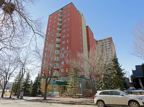 Grandin Green in Edmonton, AB - Building Photo - Building Photo