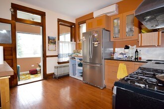3141 N Springfield Ave in Chicago, IL - Building Photo - Building Photo