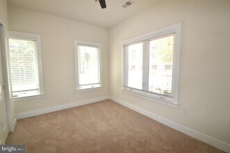 408 Stabler Ln in Alexandria, VA - Building Photo - Building Photo