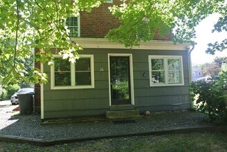 26 Garden Dr, Unit 1 in Fairfield, CT - Building Photo - Building Photo
