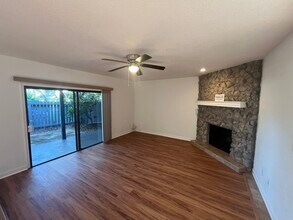 212 Pine Cone Trail in Ormond Beach, FL - Building Photo - Building Photo