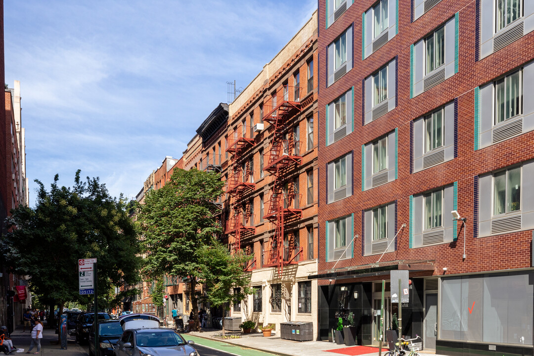 100 Suffolk St in New York, NY - Building Photo