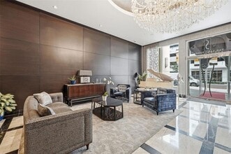 100 S Eola Dr, Unit 1712 in Orlando, FL - Building Photo - Building Photo