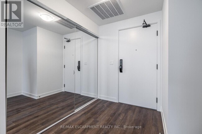 property at 2075 Lakeshore Rd.