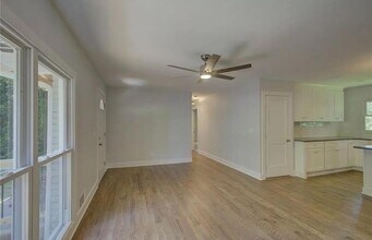 985 Frontier Trail SW in Marietta, GA - Building Photo - Building Photo