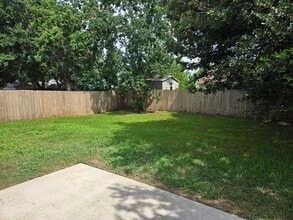 6562 Tampa Dr in Pensacola, FL - Building Photo - Building Photo