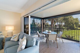 275 Palm Ave, Unit 201 in Jupiter, FL - Building Photo - Building Photo