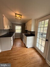 123 Brunswick Ave in Lambertville, NJ - Building Photo - Building Photo