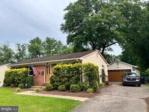 4511 Eastlawn Ave in Woodbridge, VA - Building Photo - Building Photo