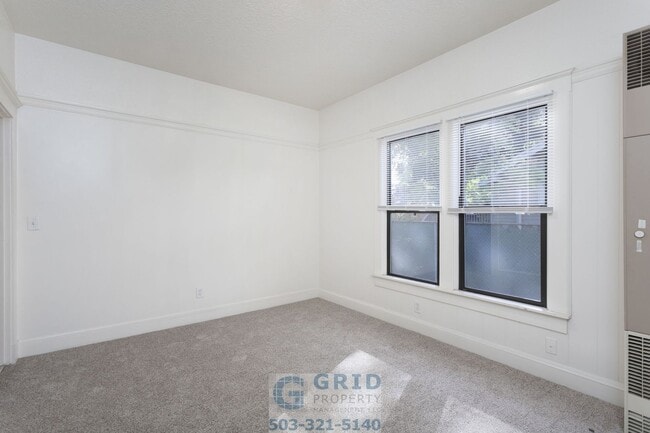 property at 7912 SE Harold St