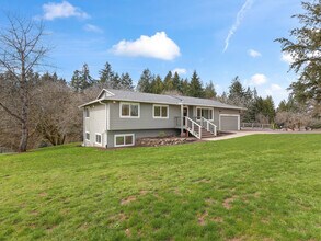 22365 SW Mountain Home Rd in Sherwood, OR - Building Photo - Building Photo