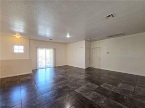 5965 Palmilla St in North Las Vegas, NV - Building Photo - Building Photo